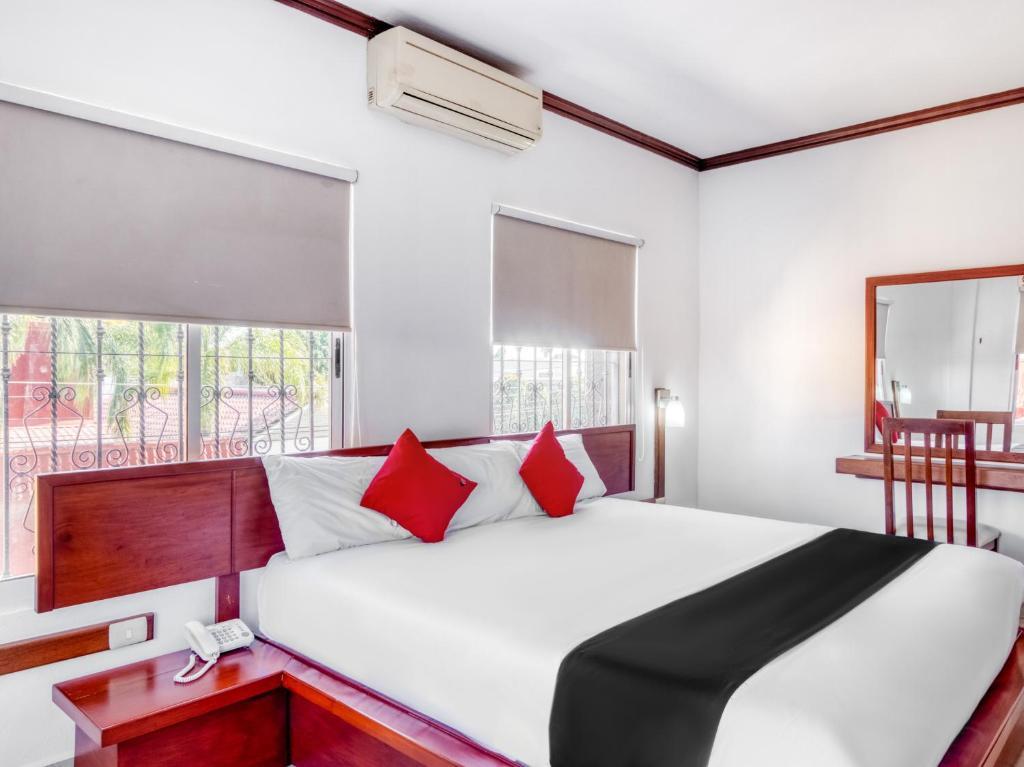 Superior room at Monte Salerno Hotel & Suites